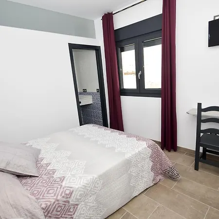 Maria Jose Guest house *