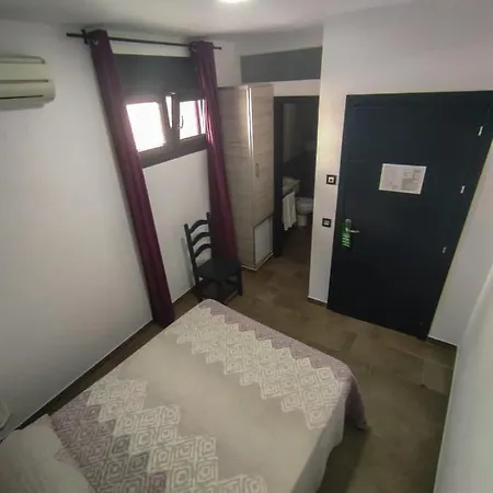 Гостьовий будинок Maria Jose 4*