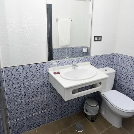 Гостьовий будинок Maria Jose 4*